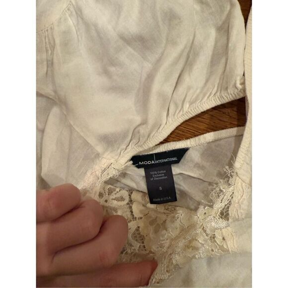 Moda International Ivory Lace-Trim Long Sleeve Top – Size S - Picture 3 of 4